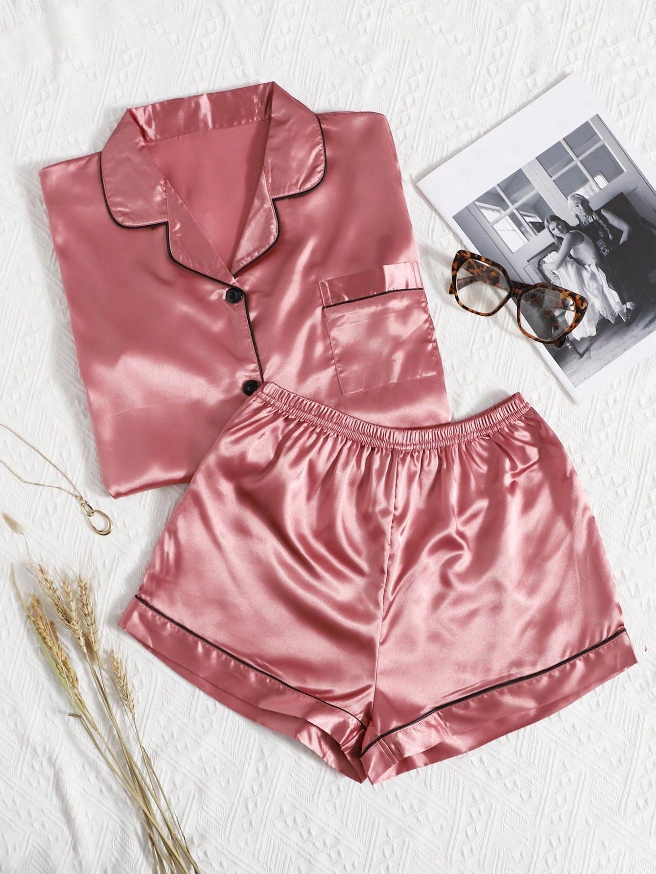Zeia | Pajama Set for a Luxurious Stylish Night
