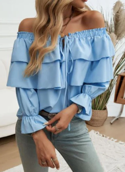 Noelle | Off Shoulder Look