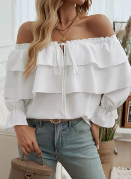 Noelle | Off Shoulder Look