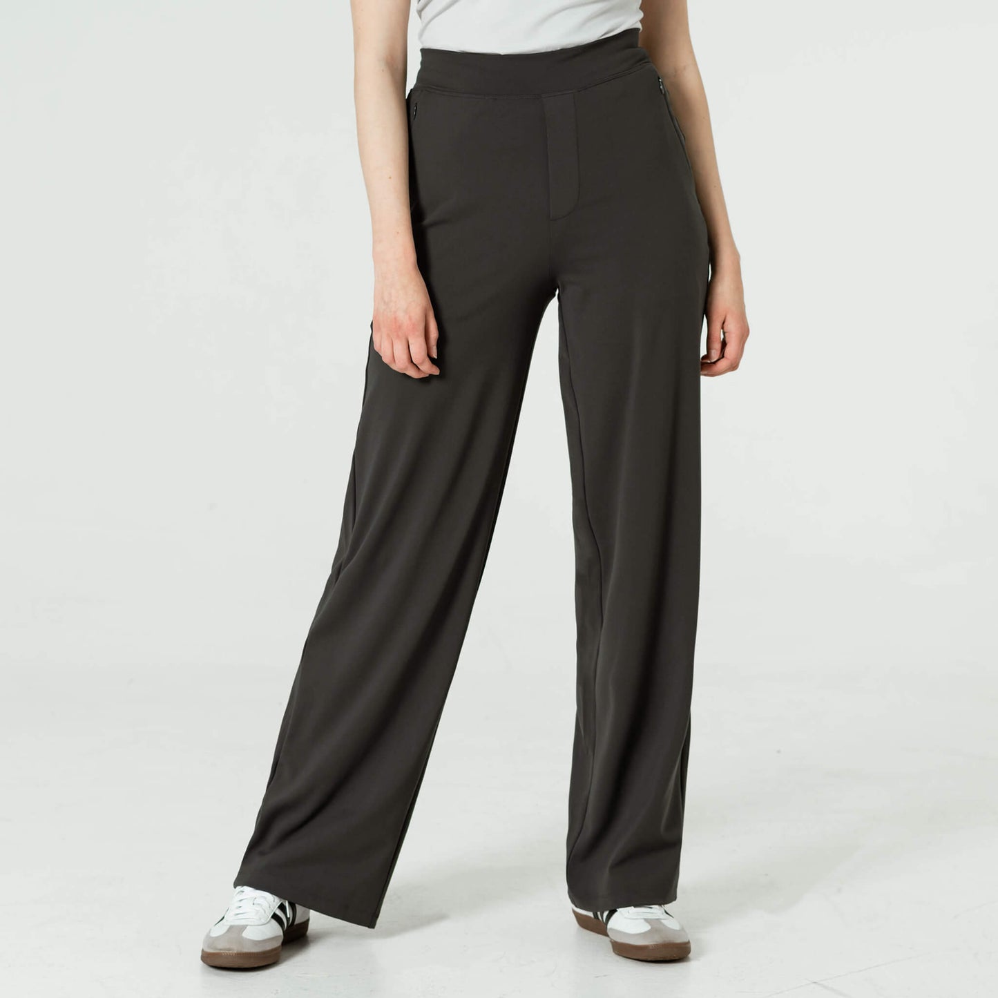 Alexes | Comfy Stretch Pants