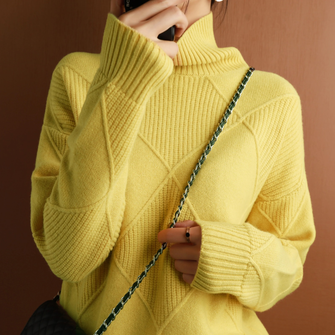 Kitty | Turtleneck for Women