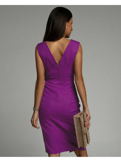 Nadinee - V-Neck Dress With Slit